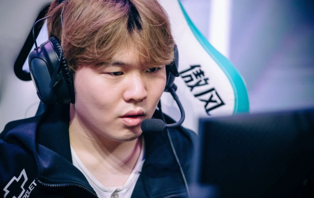 借专心致志 借专心致志