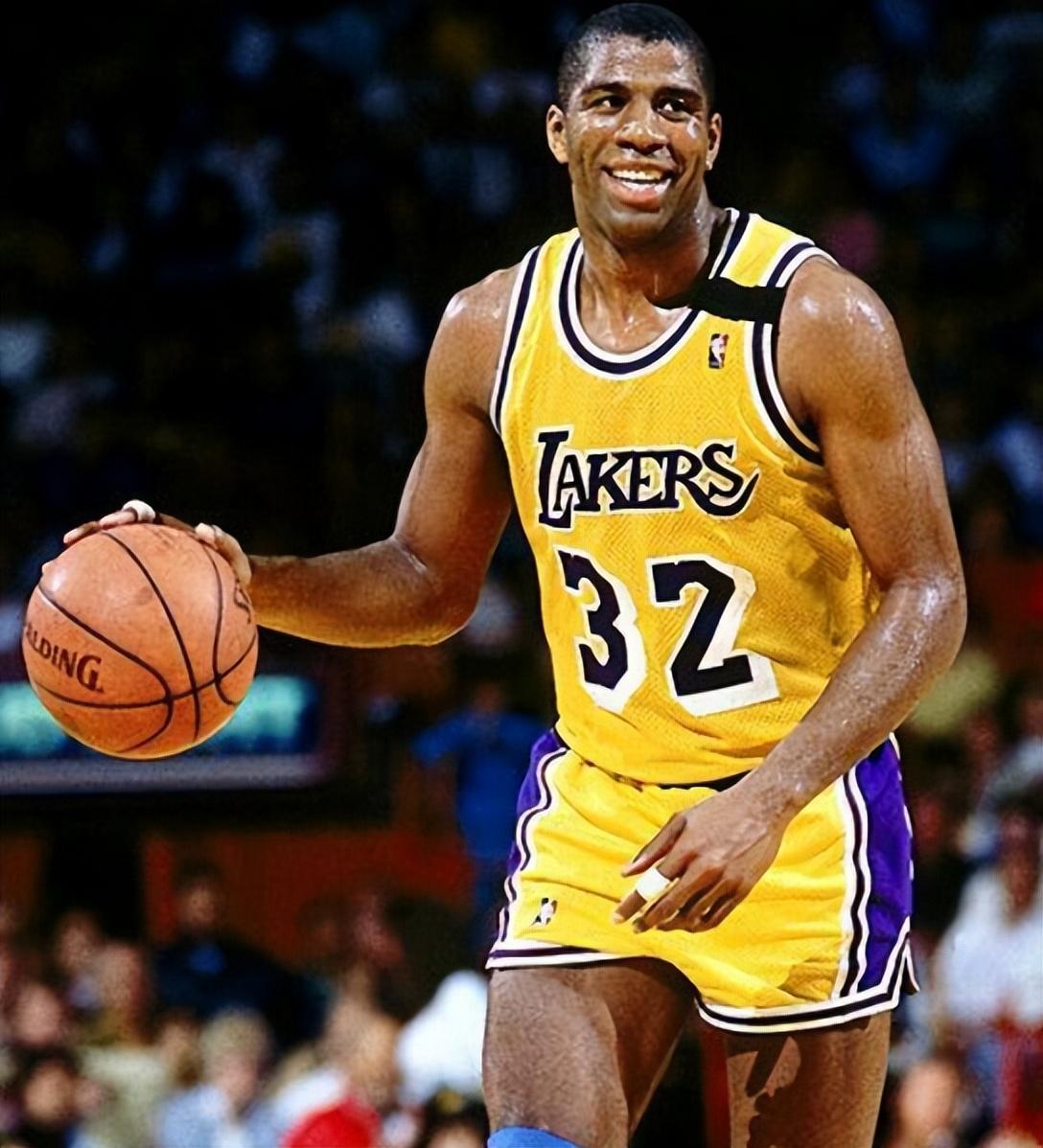 侧后卫与后 侧后卫与后